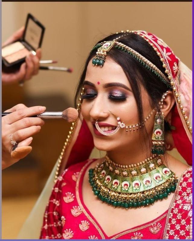 Makeup Artist 
